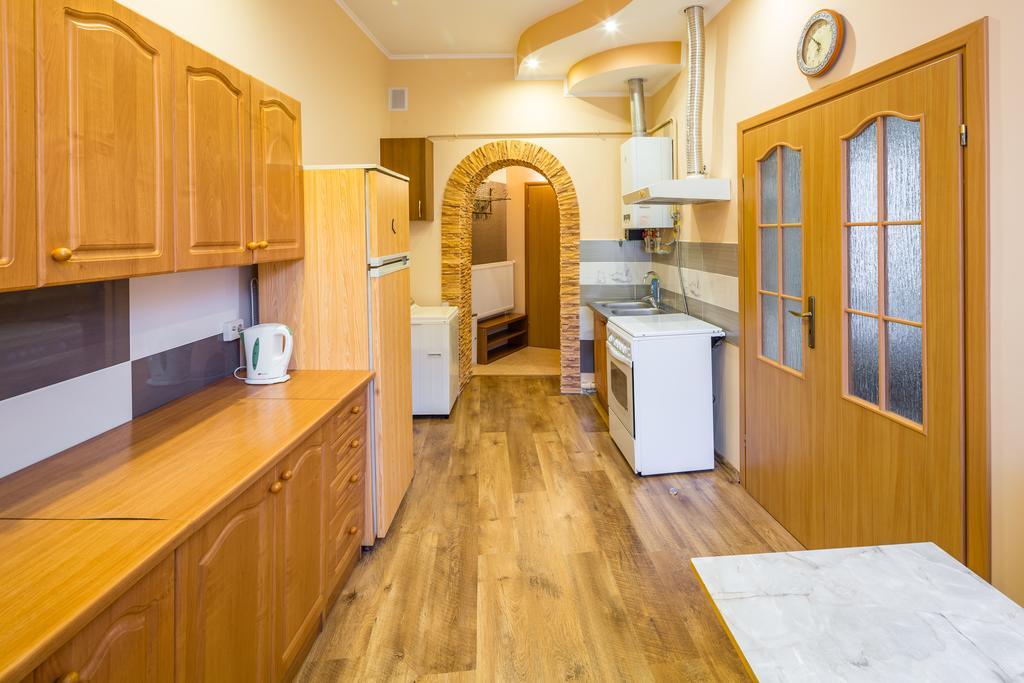 Rynok Square 5 Зі Світлом! Apartment Lviv Ngoại thất bức ảnh
